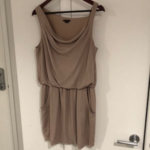 THEORY - Jaylyn Dress in Nude Color - 10